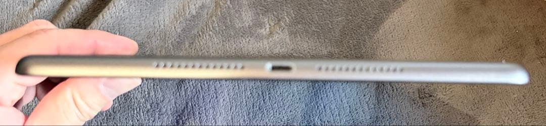 iPad 第7世代　32g スペースグレイ