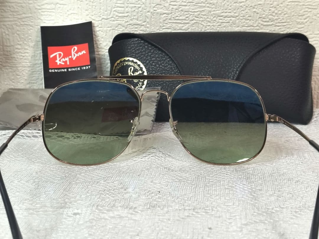 【美品】レイバン サングラス RB3561