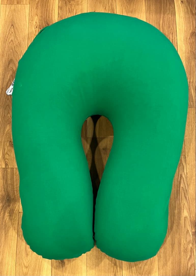 Yogibo ヨギボーサポート　U字型クッション 完売品　グリーン　緑色
