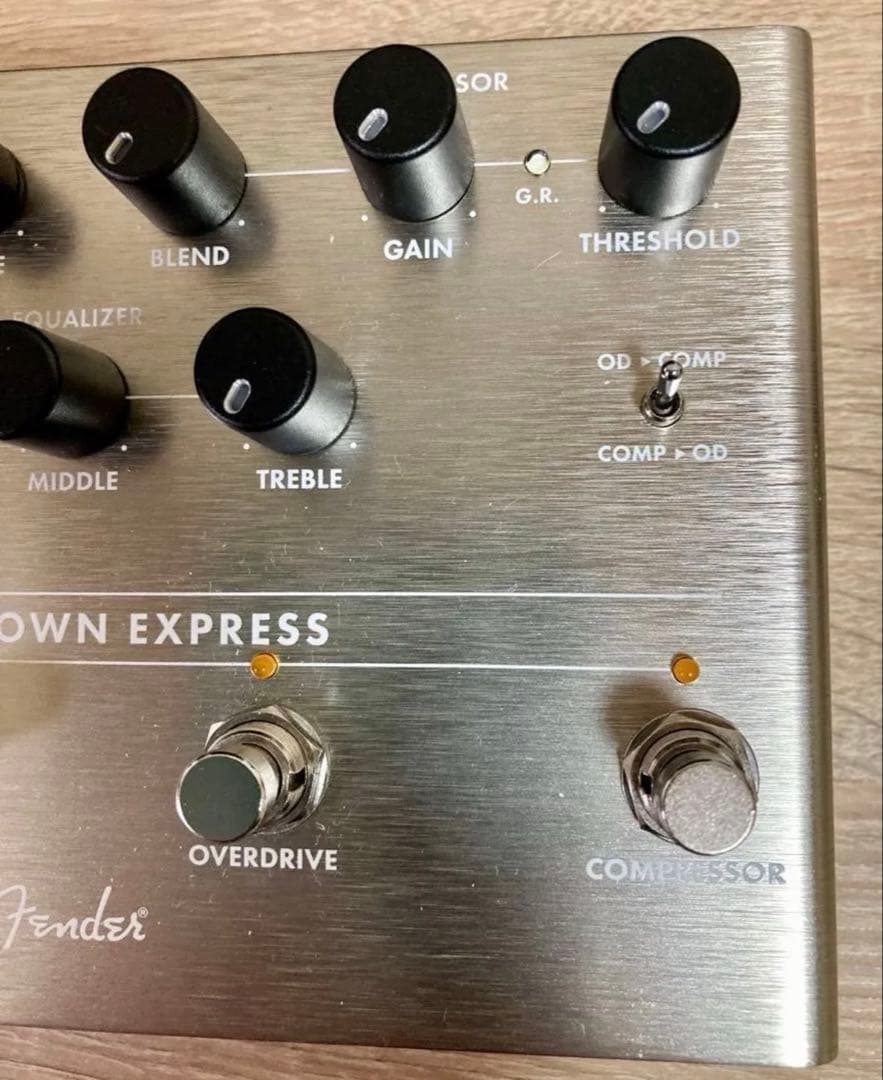 Fender DOWNTOWN EXPRESS ベースエフェクター