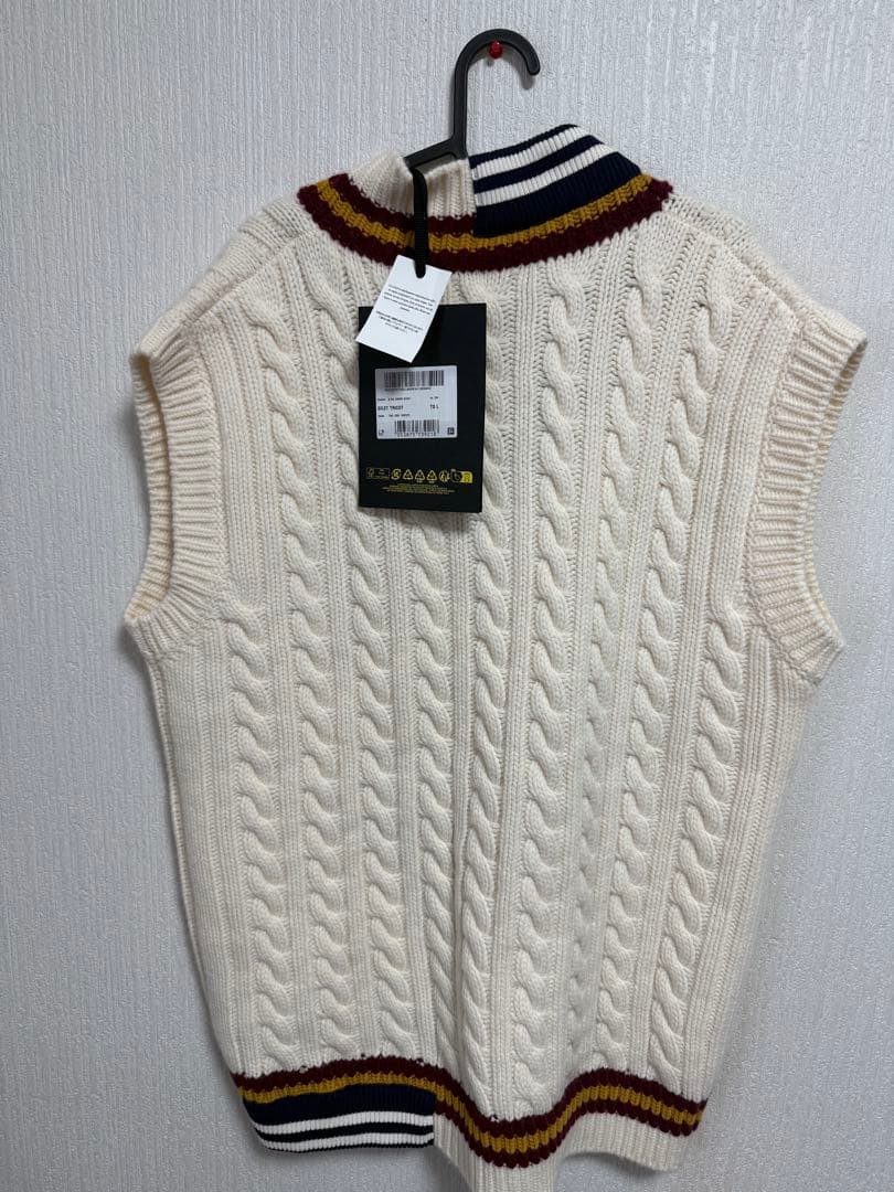monclerニットベストサイズ