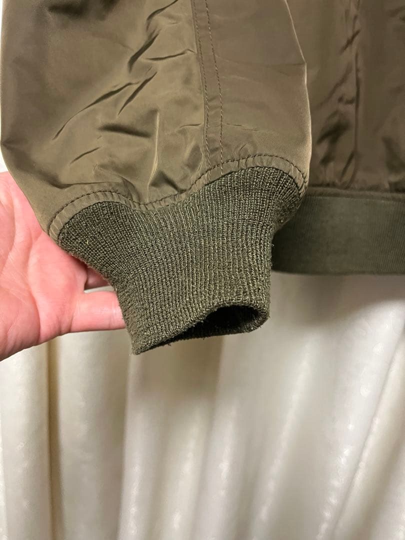ALPHA INDUSTRIES INC製　スナップオンMA-1