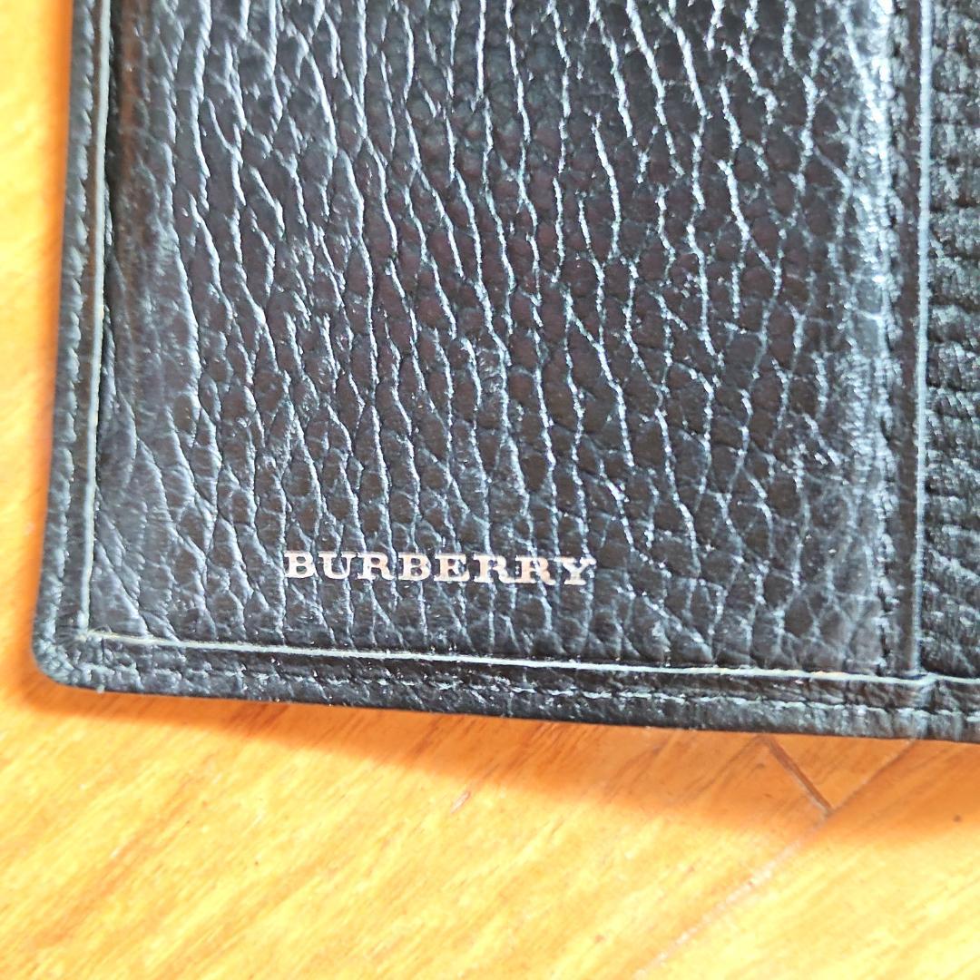 【美品！】Burberry バーバリー　黒　二つ折り財布