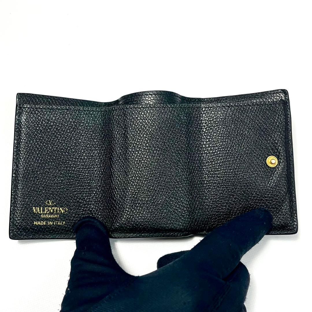 レア✨バレンティノ ガラヴァーニ 三つ折り財布 ロゴ金具 レザー ブラック