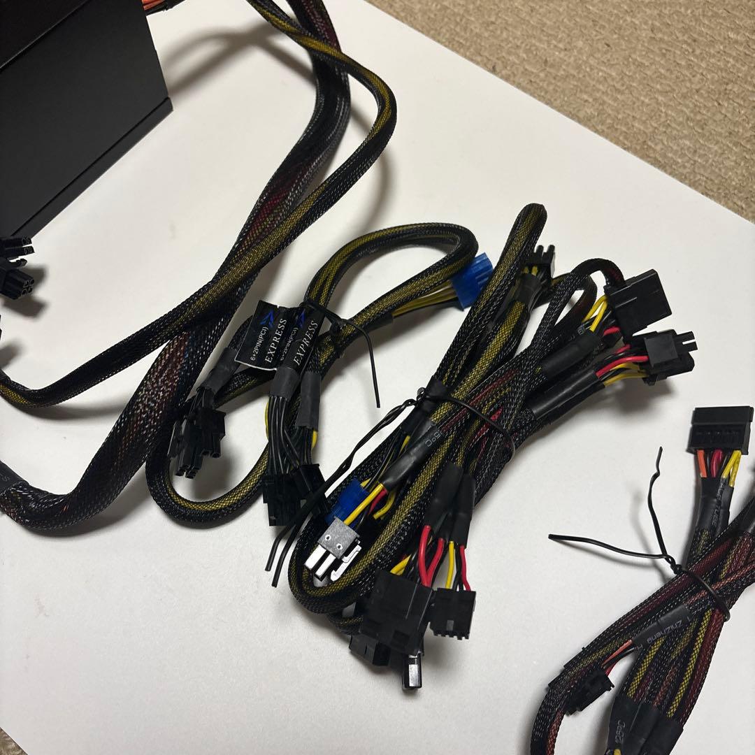 KRPW-TI700W/94+ 700W電源ユニット
