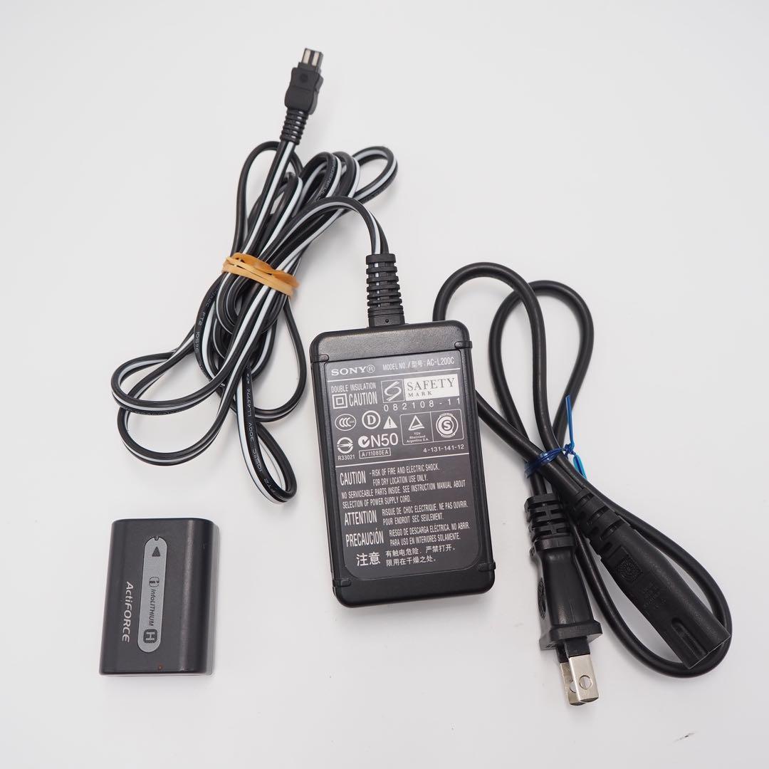 ビデオカメラSony HDR-CX120 メモリー32GB AC付￼￼￼￼