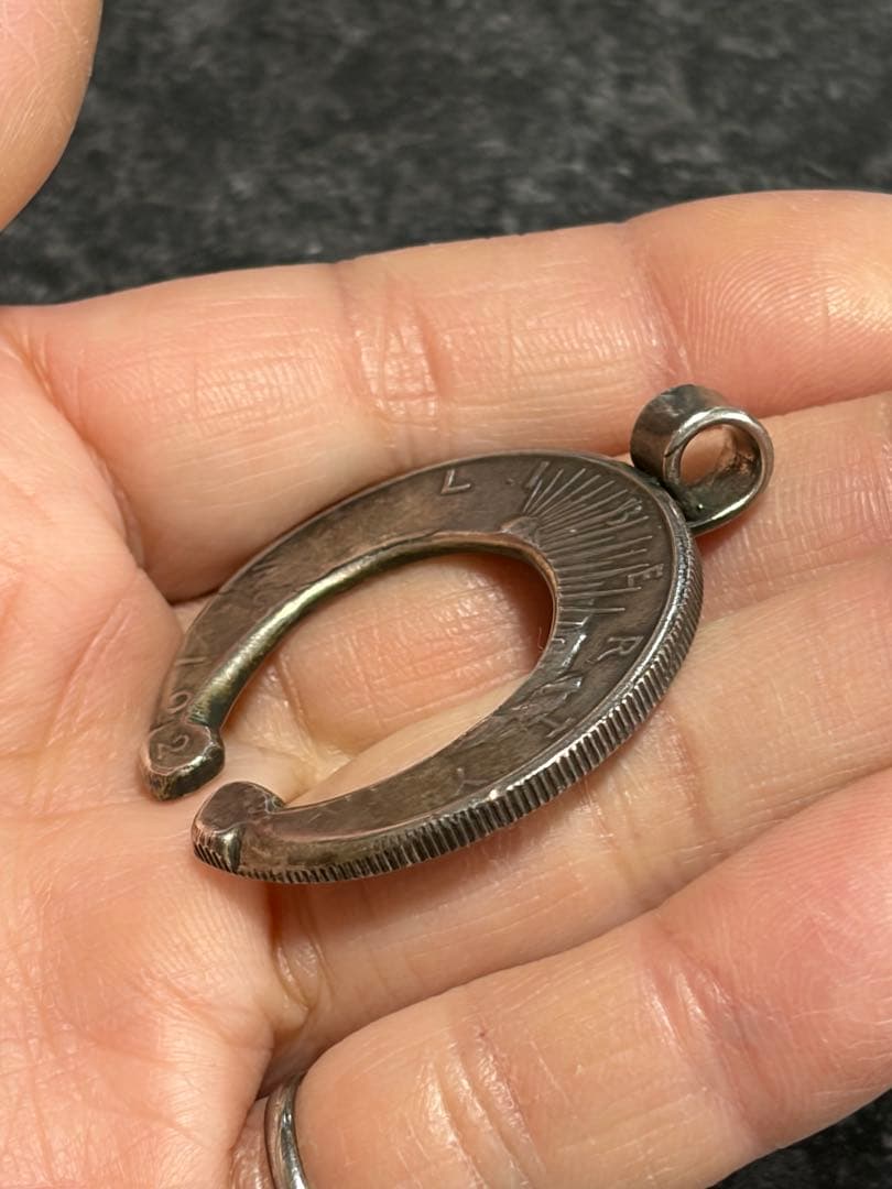 ジェシーロビンズ ナジャ ネックレストップ 1ドル銀貨