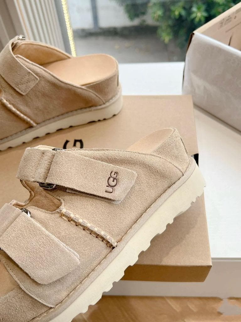 UGG Goldenstar Hi Slide ユニセックスサンダル