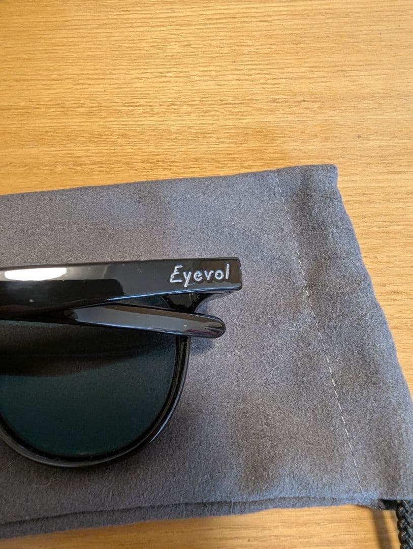 Eyevol ラウンド型偏光サングラス ブラック