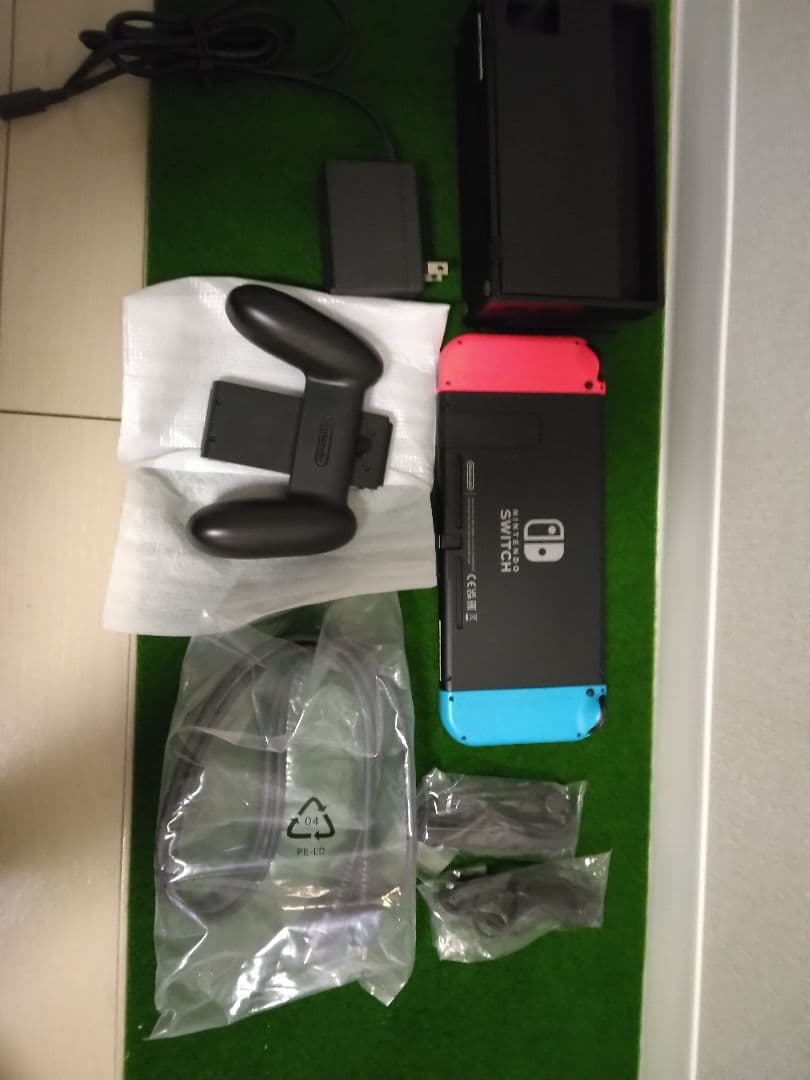 Nintendo Switch ネオンブルー/ネオンレッド 本体　新型