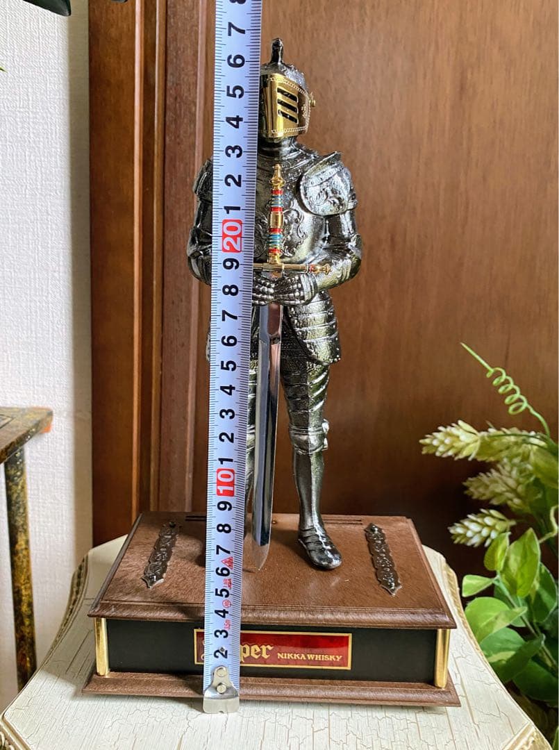 非売品　ヴィンテージ　スーパーニッカ 騎士ナイト型オブジェ 西洋甲冑 金属置物
