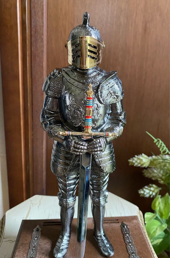 非売品　ヴィンテージ　スーパーニッカ 騎士ナイト型オブジェ 西洋甲冑 金属置物