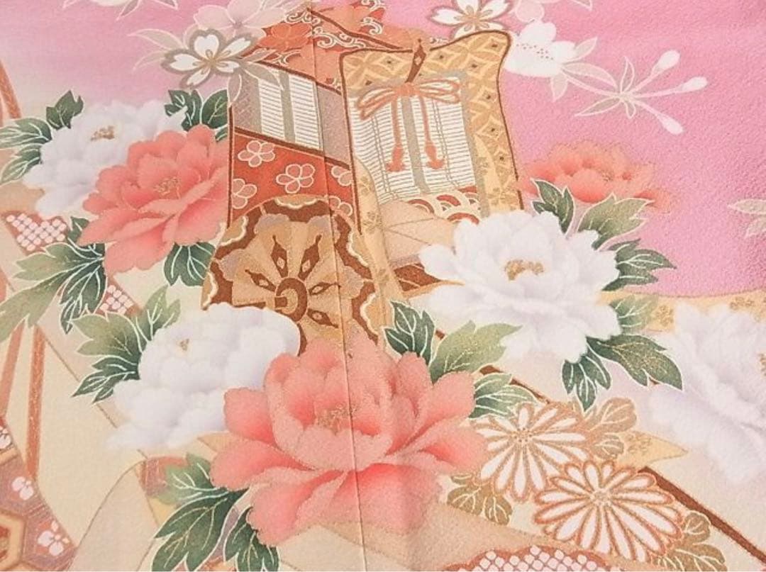 美品 豪華振袖 御所車鼓花文 正絹 暈し染め 金彩 ピンク系 桃色