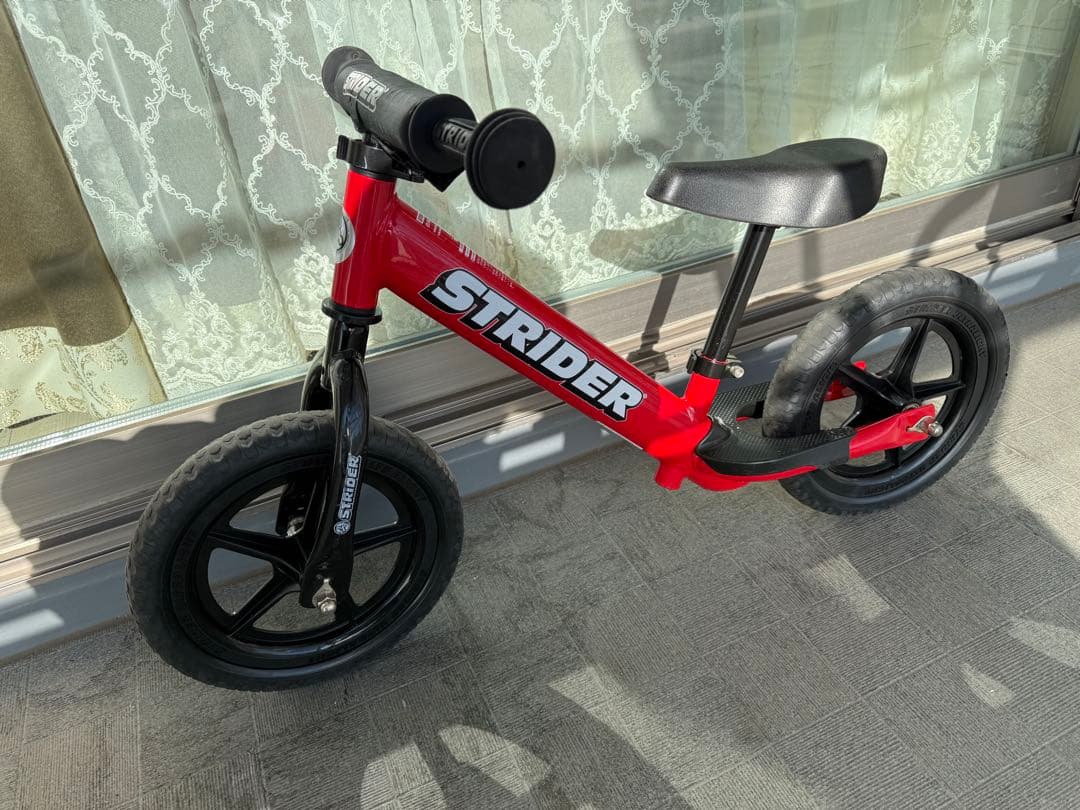 STRIDER バイク レッド 12インチ