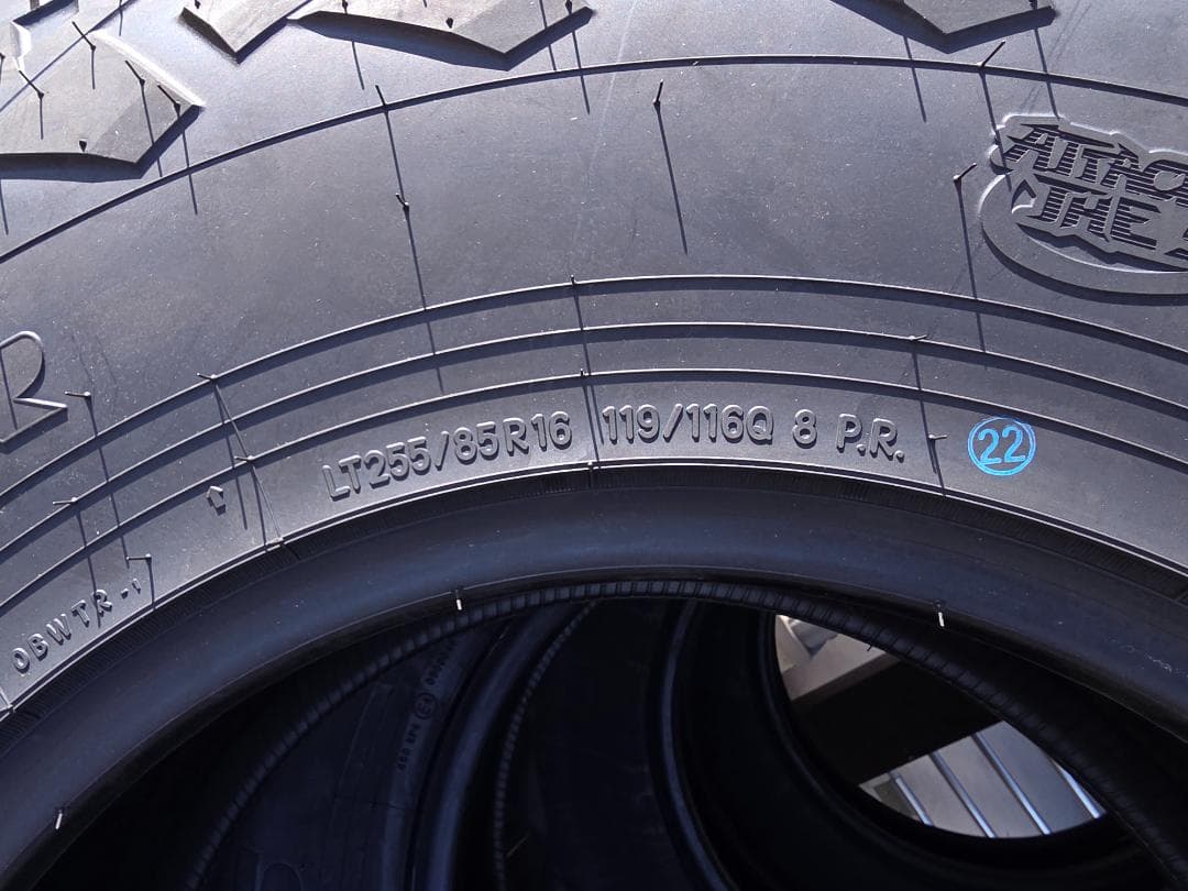 hottoさん専用　新品　255/85R16　トーヨーオブザーブ W/T-R