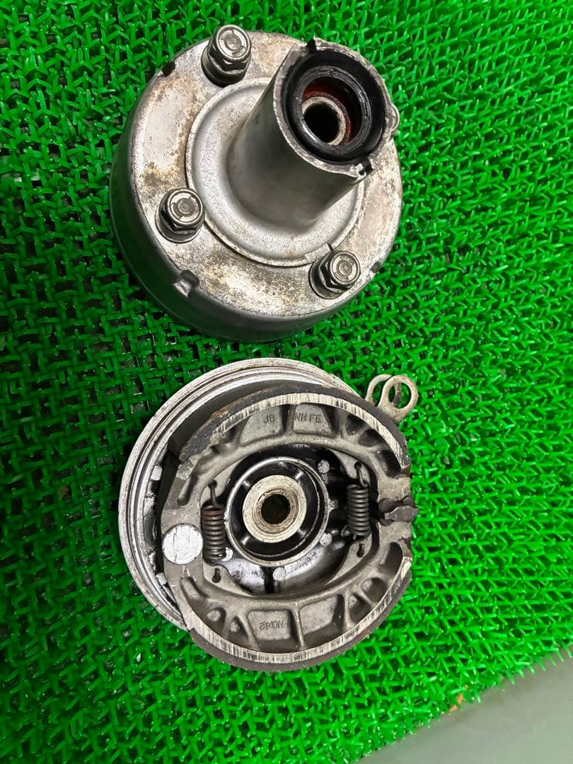 モンキー　Z50J AB27 フロントハブ　ブレーキパネル　ドラム　ホイールハブ