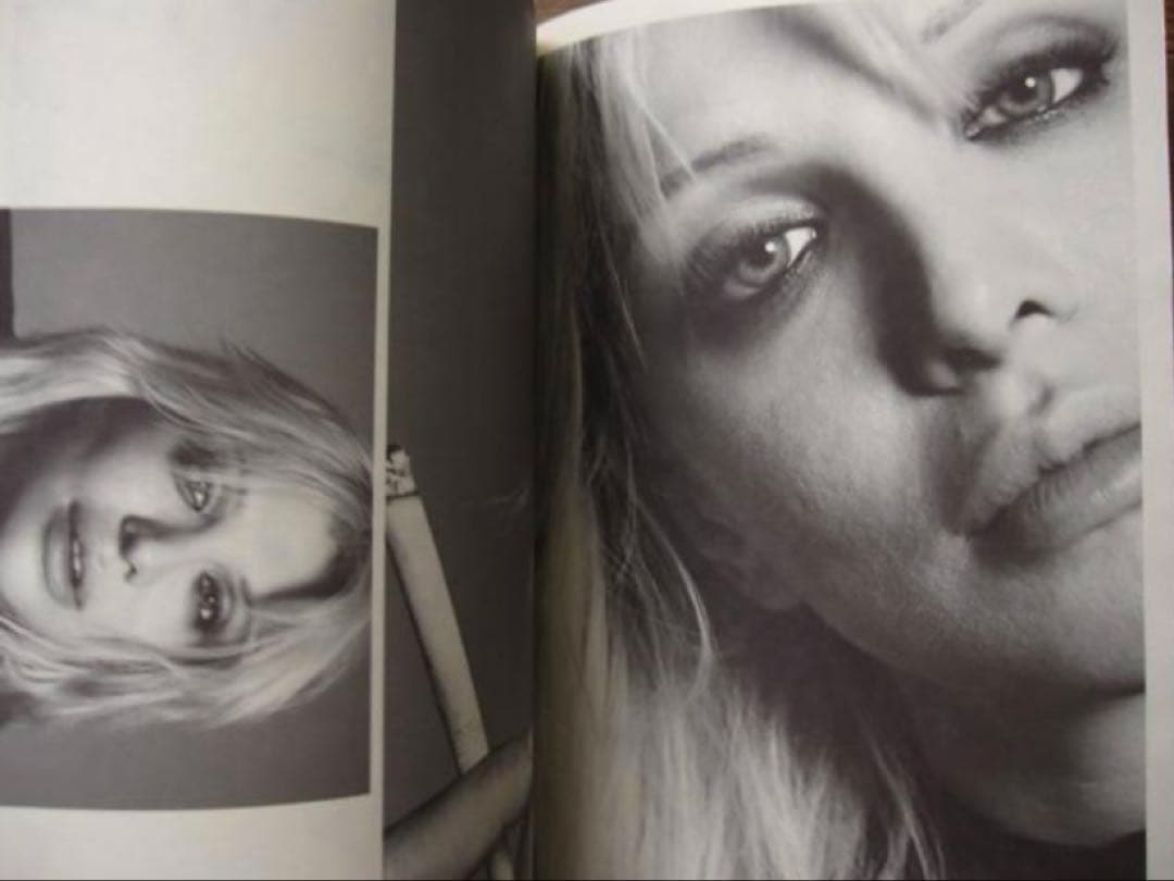 希少　PORTRAIT OF A PERFORMER COURTNEY LOVE