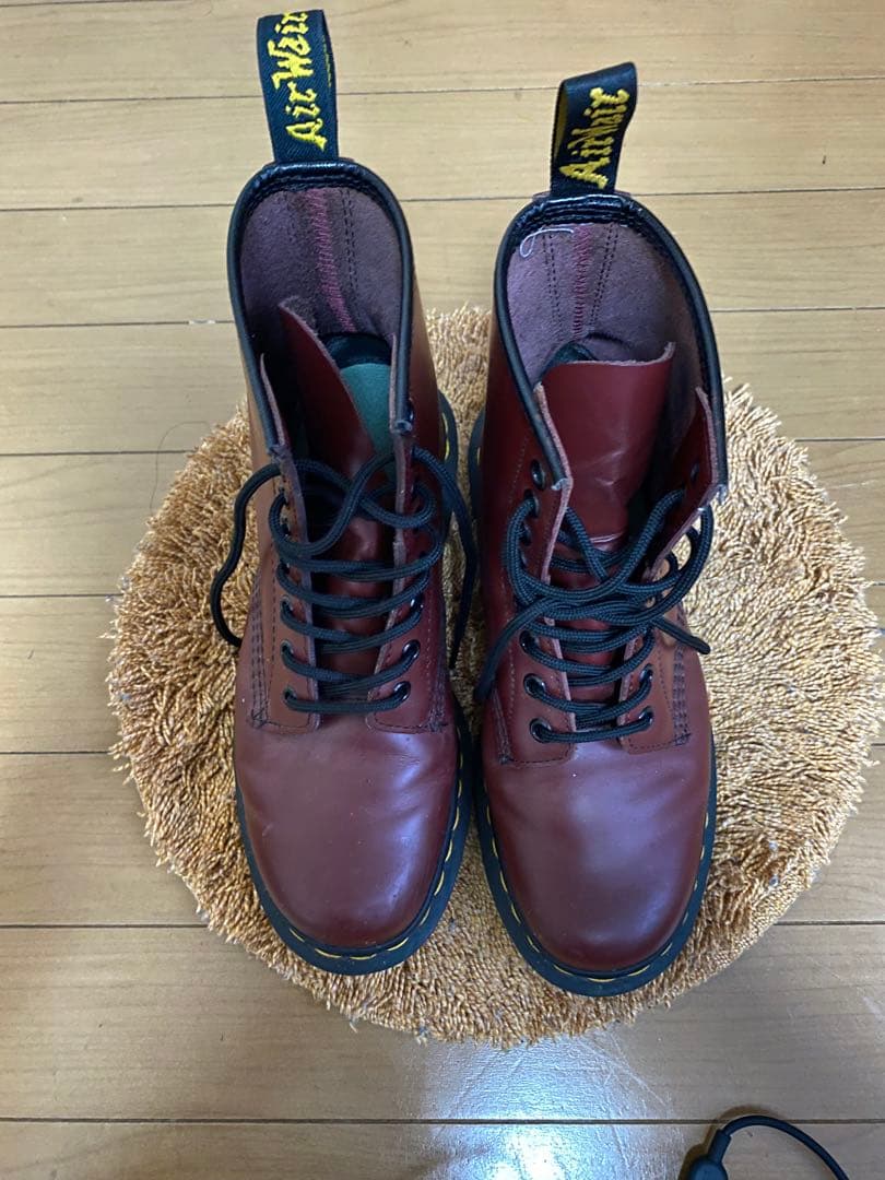 ［特別価格］Dr. Martens チェリーレッド　ハイカットブーツ