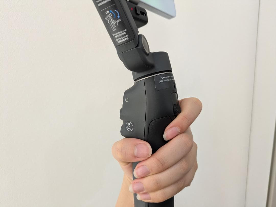 DJI OSMO MOBILE 8 スマートフォンスタビライザー