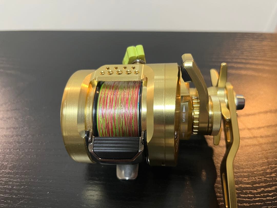 22 OCEA CONQUEST 300XG オシアコンクエスト 両軸リール