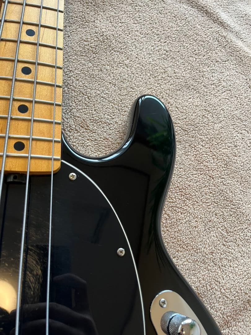 Sterling by Music Man SUBシリーズ 4弦エレキベース