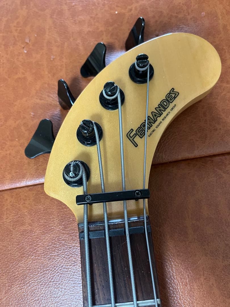 ベースのぞうさん　fernandes zo-3 Gotoh社製ペグ