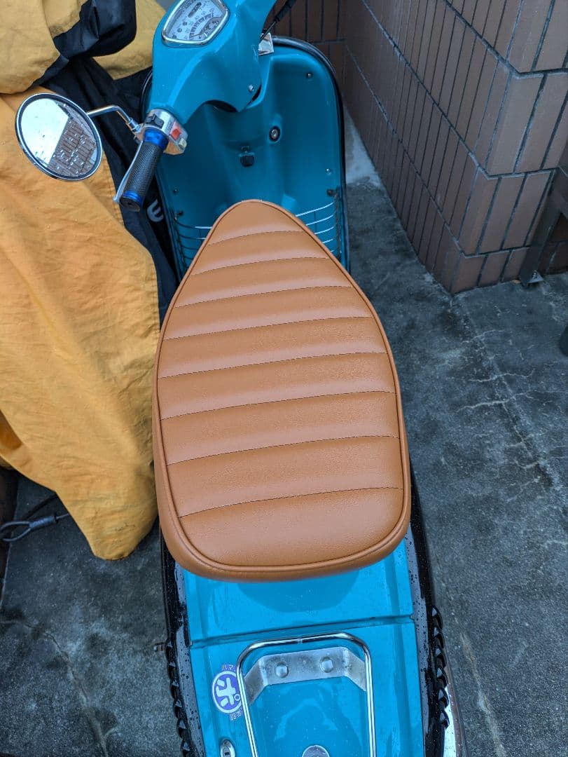 ホンダジュリオAF52のシ―ト　めちゃくちゃお洒落！