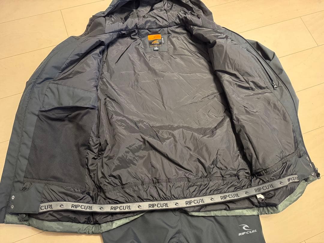 RIP CURL ANTI SERIES  スノーボードウェア Sサイズ