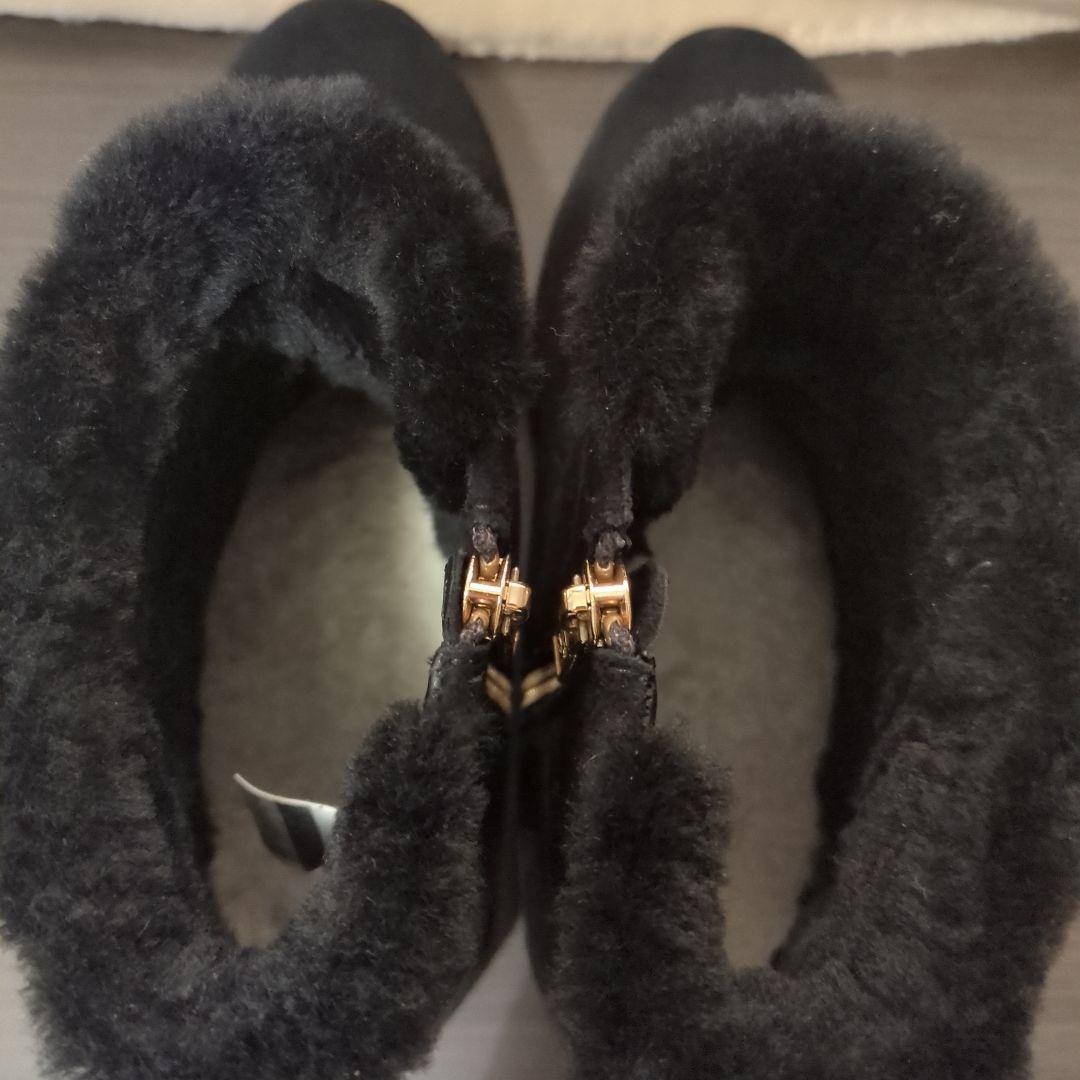 UGG ブラックムートンブーツ ファスナー付き