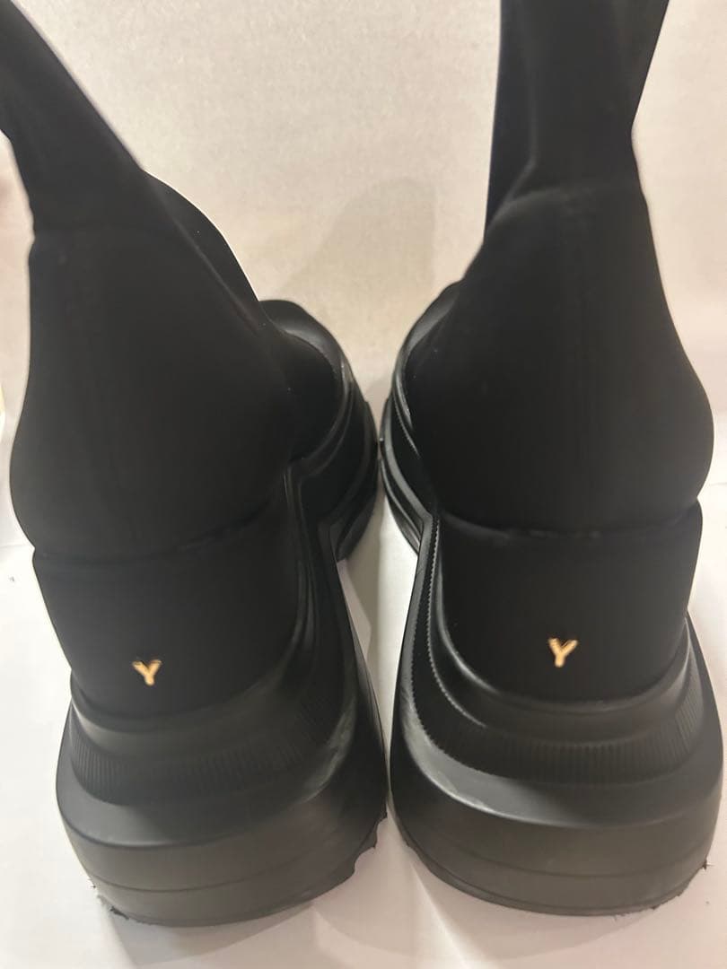 yellow ブラック 厚底ブーツ　美品
