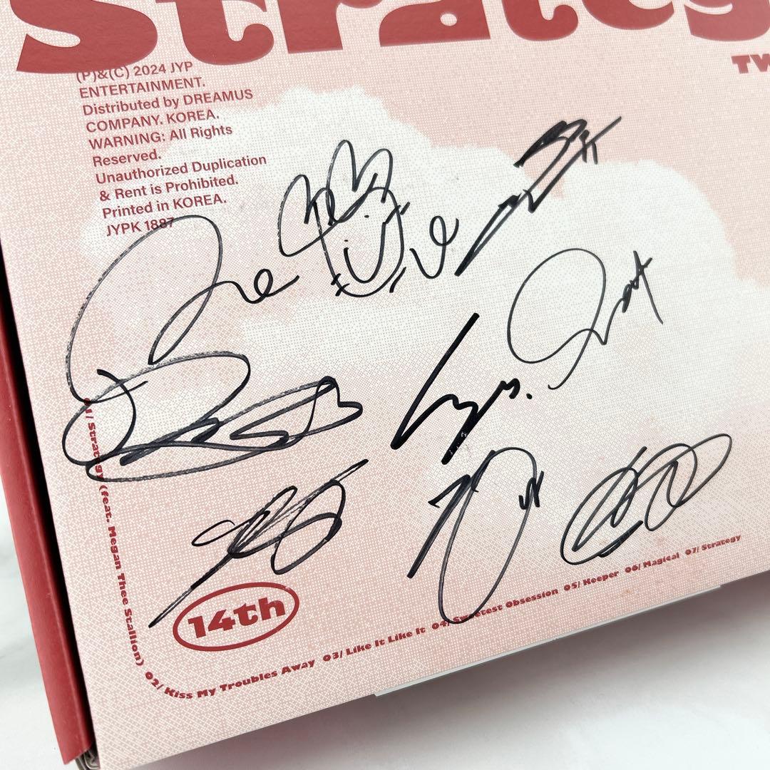【直筆サイン入り】 TWICE Strategy Step1 アルバム
