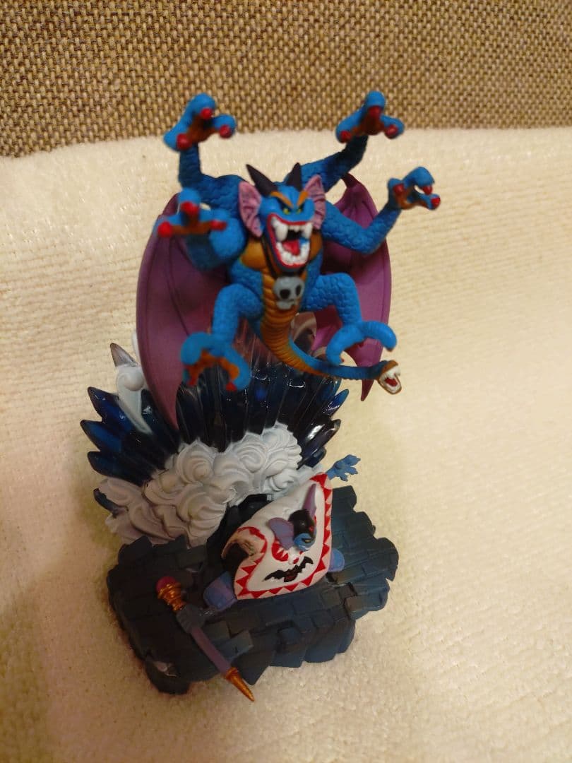 ぷ*と様 中古　ドラクエ　モンスターズギャラリーHD　バーゴン＆シドー　破損アリ