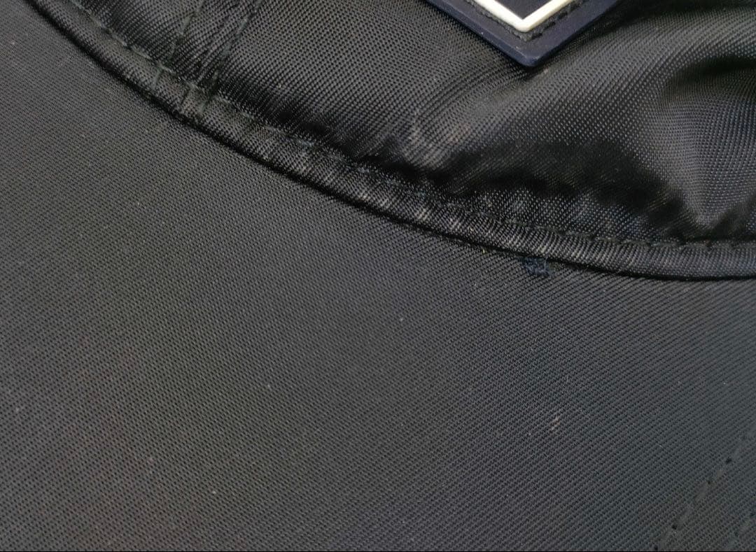 Moncler 黒 ベースボールキャップ