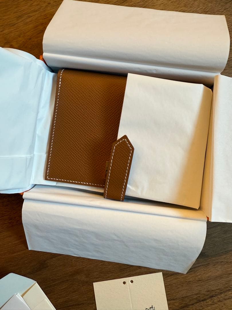 HERMES べアンコンパクトゴールド 新品未使用