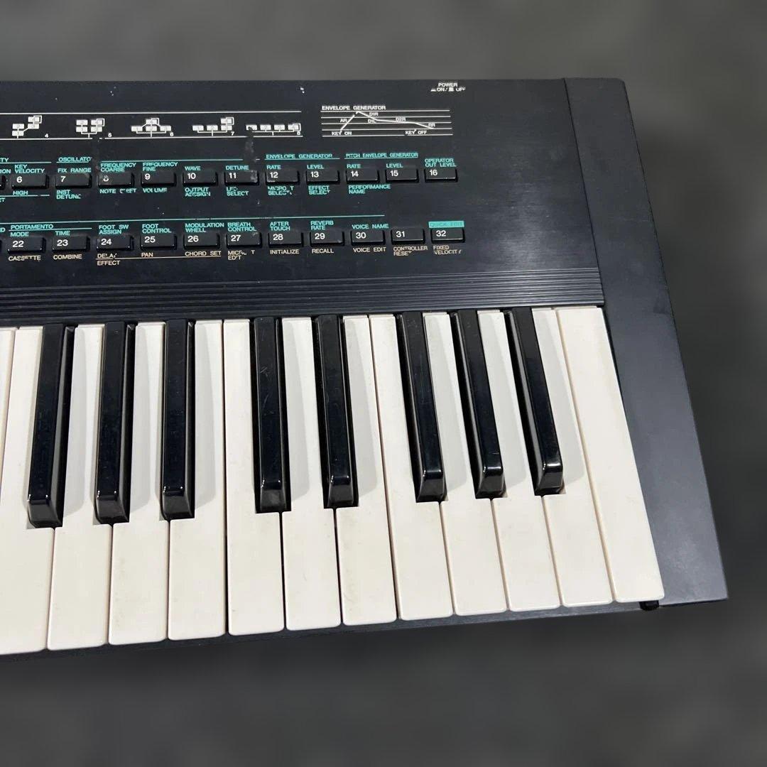 YAMAHA V2シンセサイザー / ヤマハ ヴィンテージ アナログ