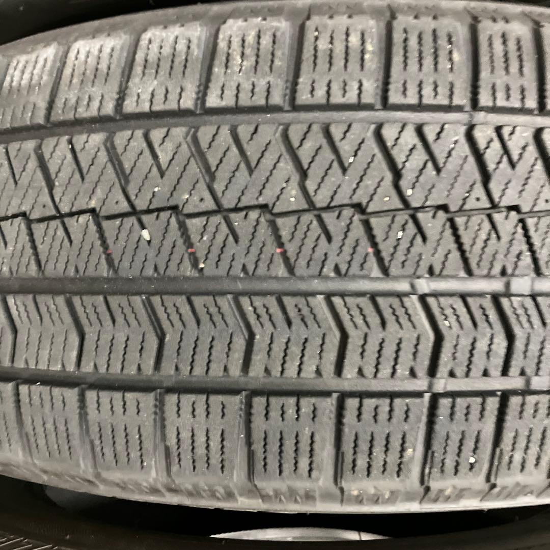 BRIDGESTONE 215/60R17 スタッドレスタイヤブリザック