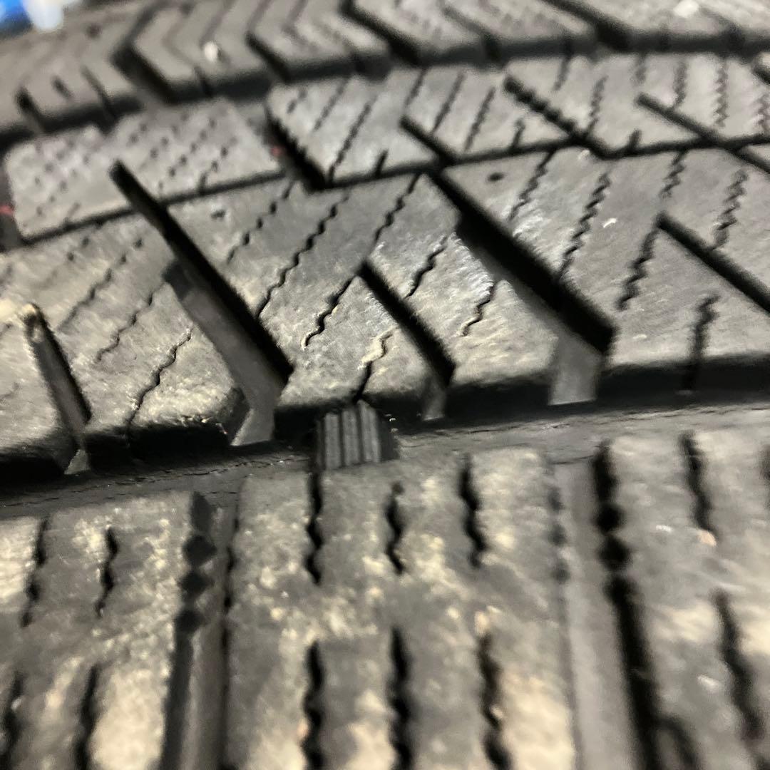 BRIDGESTONE 215/60R17 スタッドレスタイヤブリザック