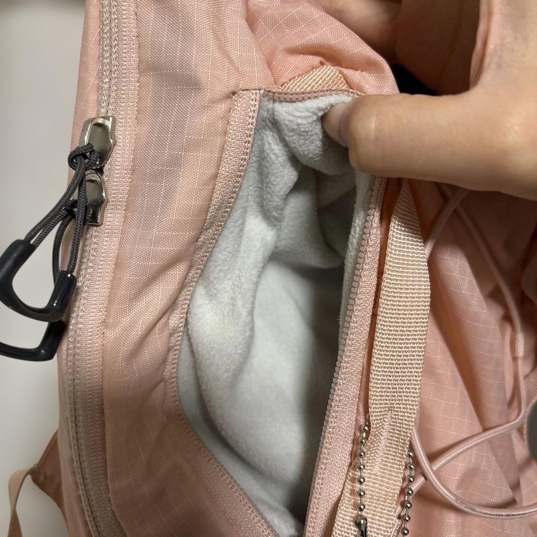 THE NORTH FACE ボディバック サーモンピンク