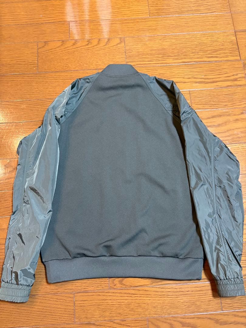 いっさん本物FRED PERRY ジップブルゾンS美品