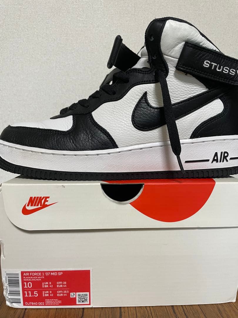 ミートくん　美品・STUSSY AIR FORCE 1 MID 28cm