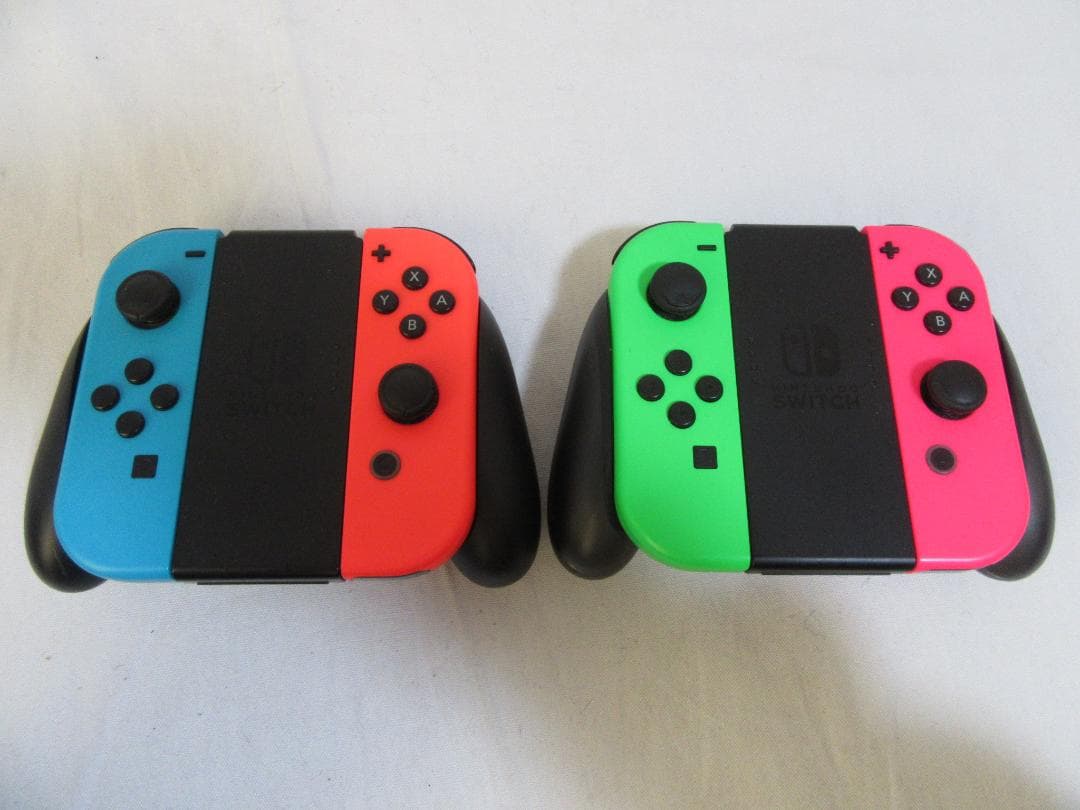 ら*ら様 Switch本体・周辺機器 ジョイコン2つ ドック ケーブル スマブラ