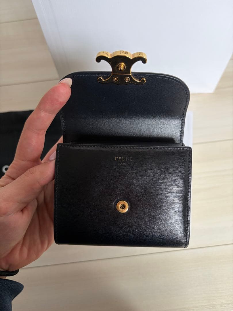 CELINE 三つ折り財布 黒 ゴールド金具 セリーヌ トリオンフ