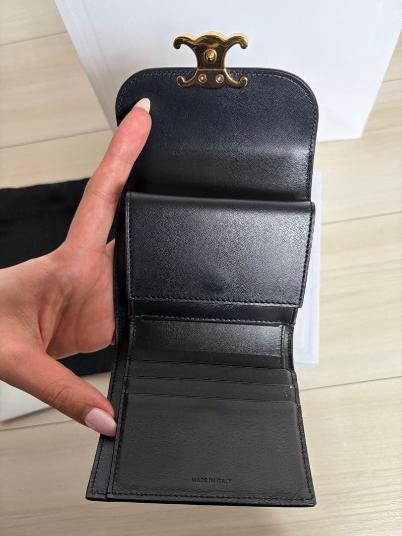 CELINE 三つ折り財布 黒 ゴールド金具 セリーヌ トリオンフ