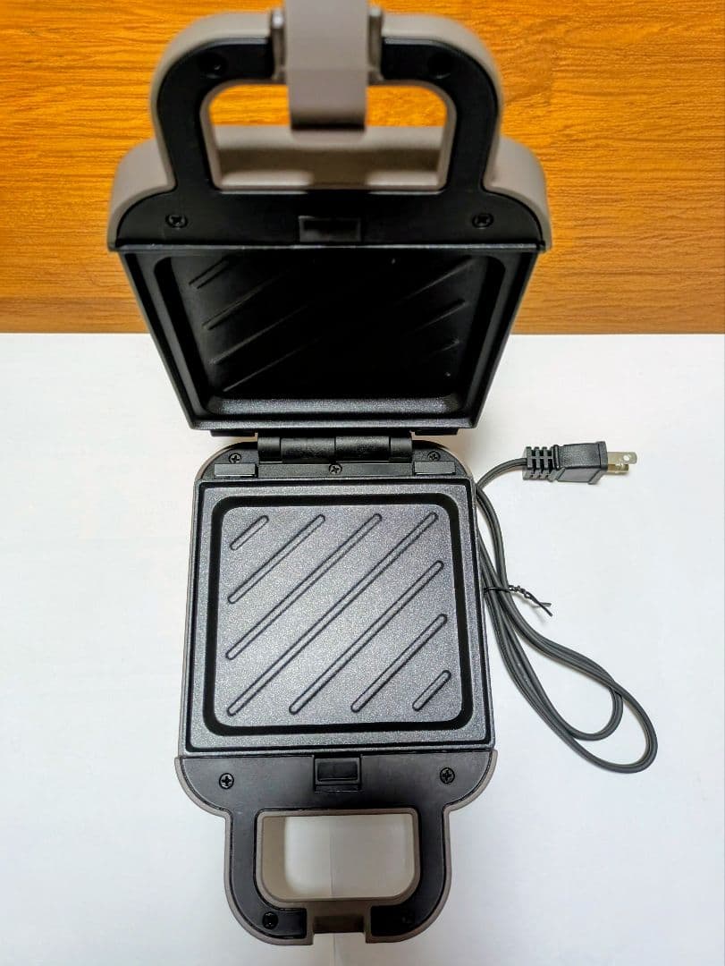 未使用 Sumuu ホットサンドメーカー 3種プレート付き 箱あり 電気式