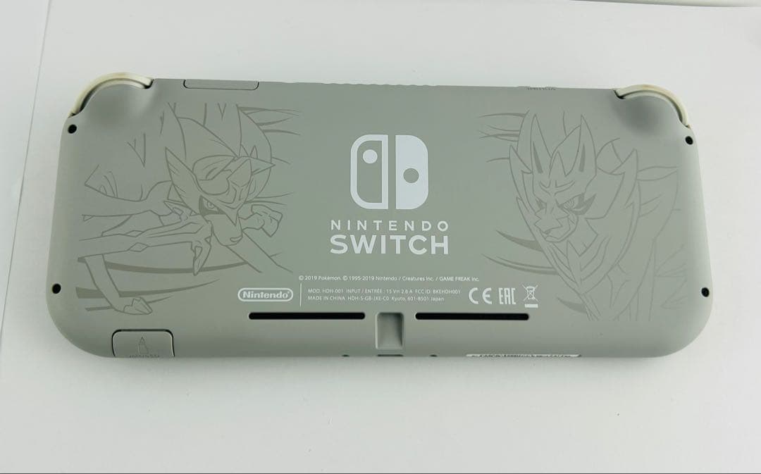 ほぼ新品 Nintendo スイッチ ライト ザシアン switch lite