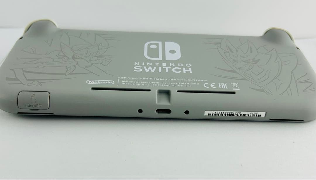 ほぼ新品 Nintendo スイッチ ライト ザシアン switch lite