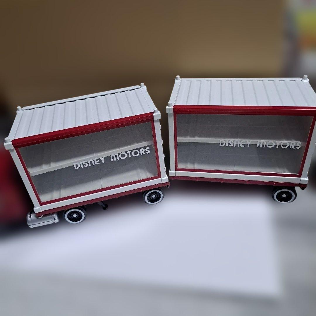 DISNEY MOTORS ミニカー トレーラー付き