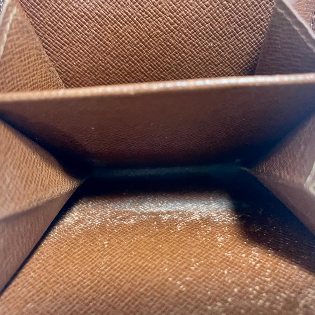 Louis Vuitton ルイヴィトン モノグラム 二つ折り コンパクトジップ
