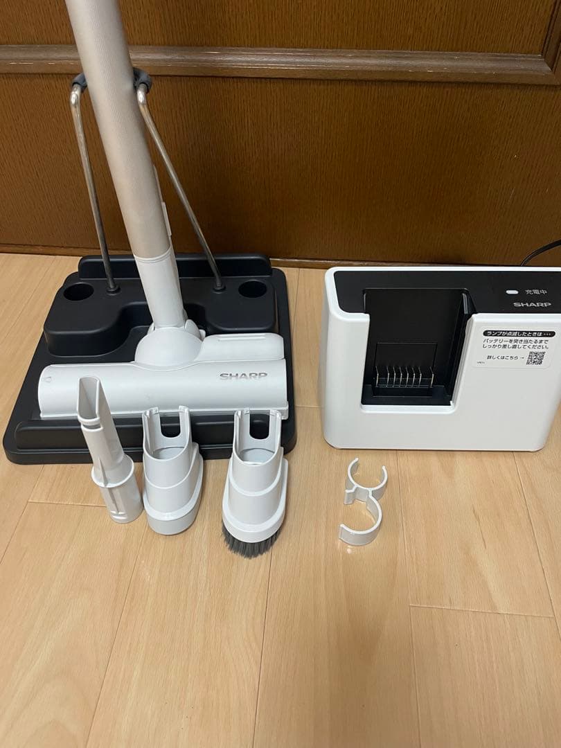 SHARP RACTIVE AIR 充電式コードレス掃除機　ラクティブエア