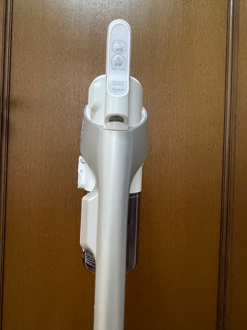 SHARP RACTIVE AIR 充電式コードレス掃除機　ラクティブエア